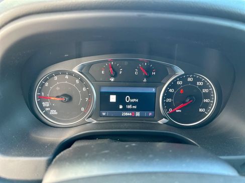 Used 2023 GMC Acadia SLT w/ Preferred Package AWD/4WD image 15