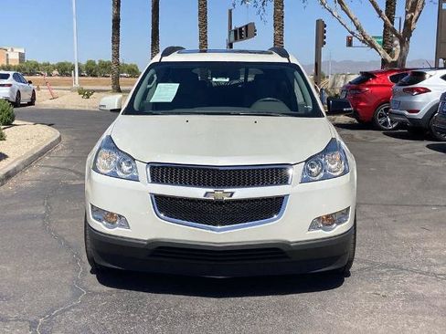 Used 2011 Chevrolet Traverse LT w/ Personal Connectivity Package FWD image 3