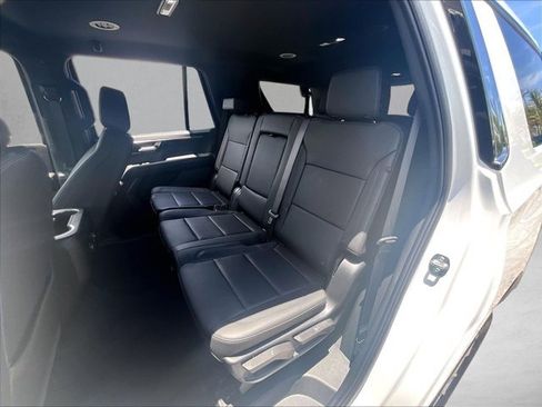 Used 2025 Chevrolet Tahoe LT RWD image 28