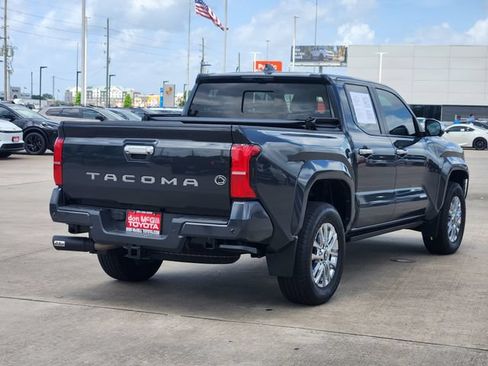 Used 2024 Toyota Tacoma Limited w/ Limited Package (LT) AWD/4WD image 7