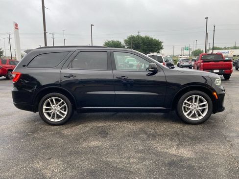 Used 2024 Dodge Durango GT RWD image 3