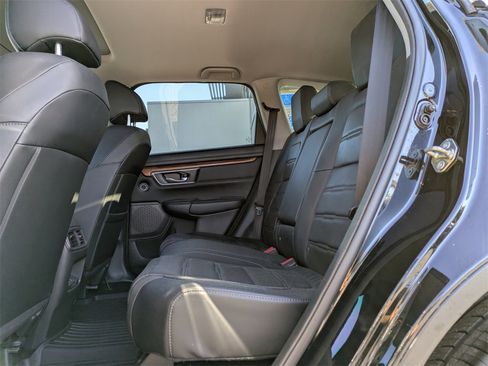 Used 2017 Honda CR-V Touring image 4
