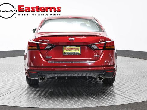 Used 2023 Nissan Altima 2.5 SR AWD/4WD image 6