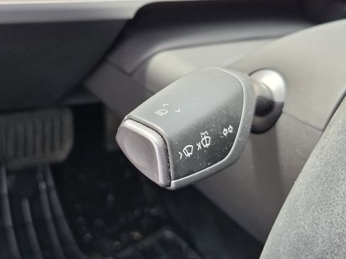 Used 2018 Tesla Model 3 Long Range image 30