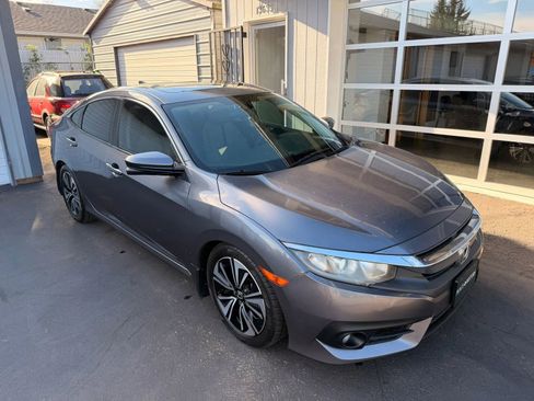 Used 2017 Honda Civic EX-T image 1