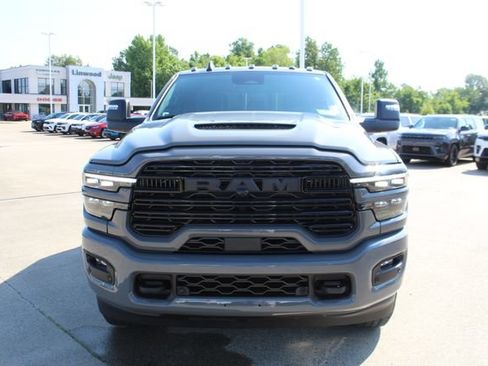 New 2026 RAM 2500 Laramie AWD/4WD image 8