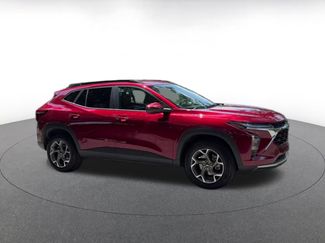 Used 2025 Chevrolet Trax LT FWD video 2