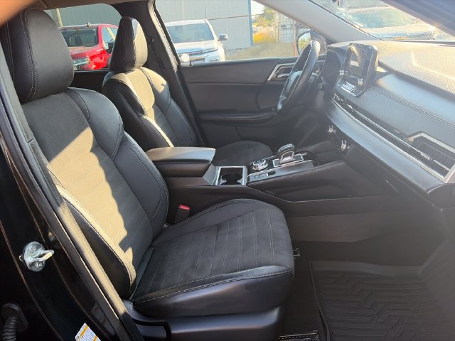 Used 2022 Mitsubishi Outlander SE AWD/4WD image 30