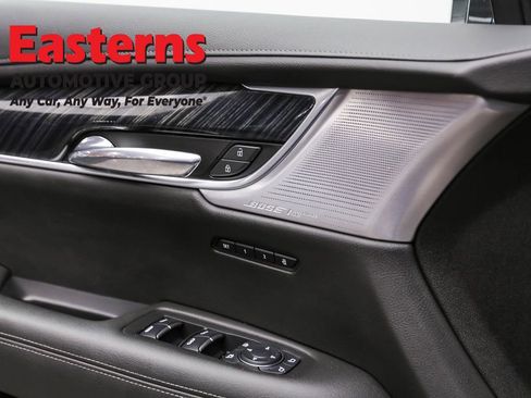 Used 2023 Cadillac XT6 Premium Luxury image 21