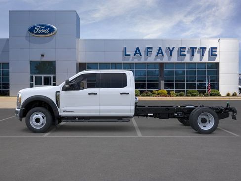 New 2026 Ford F450 XL w/ XL Chrome Package image 3