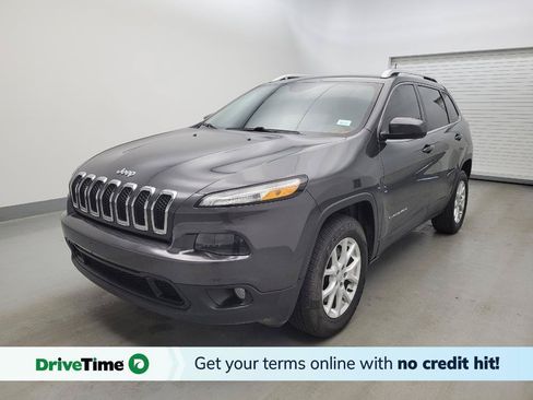 Used 2016 Jeep Cherokee Latitude w/ Cold Weather Group AWD/4WD image 1