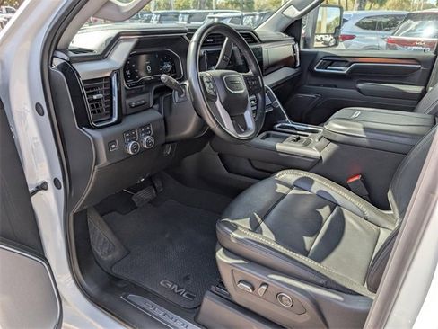 Used 2024 GMC Sierra 2500 Denali w/ Denali Reserve Package image 11