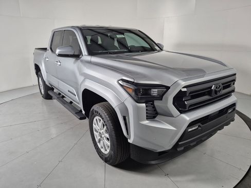 New 2026 Toyota Tacoma SR5 image 6