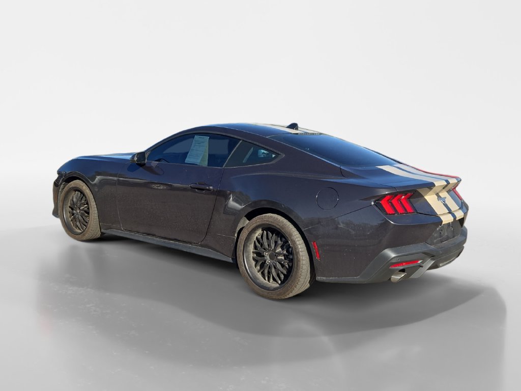 Used 2024 Ford Mustang Coupe RWD image 3