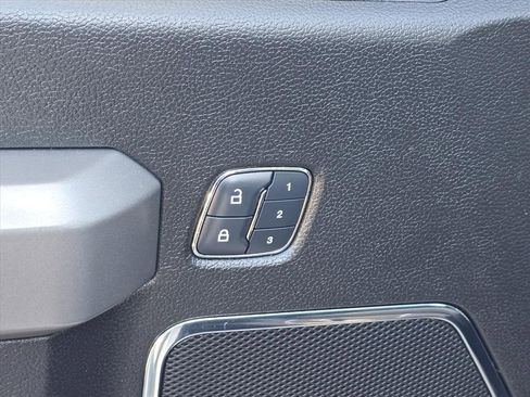 Used 2018 Ford F150 Platinum w/ Equipment Group 701A Luxury image 16