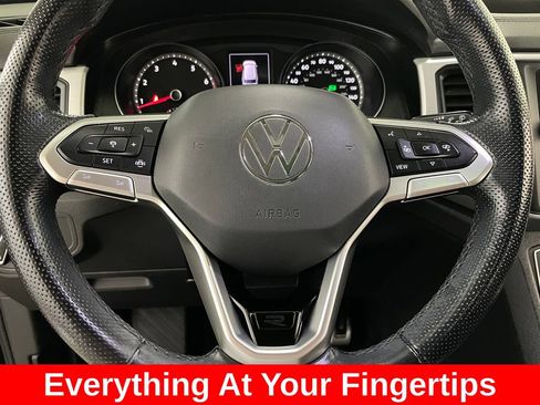 Used 2021 Volkswagen Atlas SE w/ Panoramic Sunroof Package FWD image 5