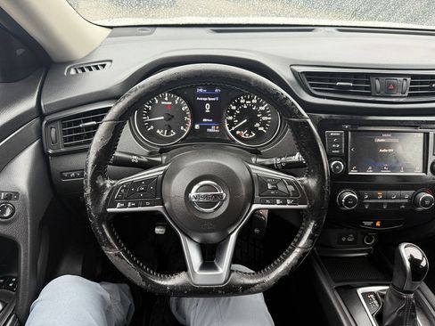 Used 2020 Nissan Rogue S w/ Special Edition Package image 13