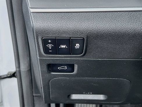 Used 2022 Kia K5 GT-Line w/ GT-Line Awd Premium Package image 9