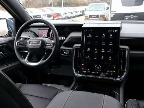 New 2026 GMC Yukon Elevation w/ LPO, Floor Liner Package image 32