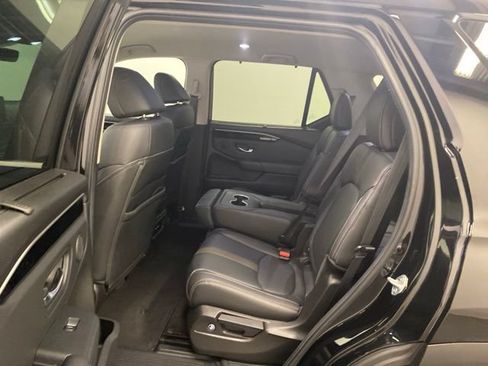 Used 2025 Honda Pilot EX-L image 19