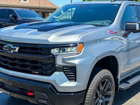 Used 2025 Chevrolet Silverado 1500 LT Trail Boss w/ LT Trail Boss Premium Package AWD/4WD image 7