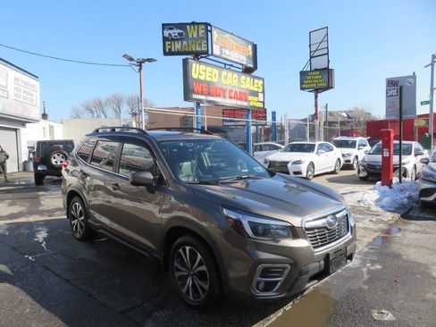 Used 2021 Subaru Forester Limited AWD/4WD image 3