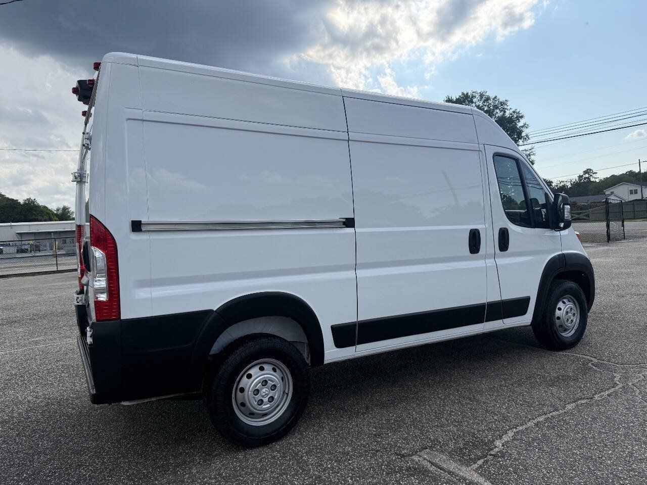 Used 2023 RAM ProMaster 1500 FWD image 18
