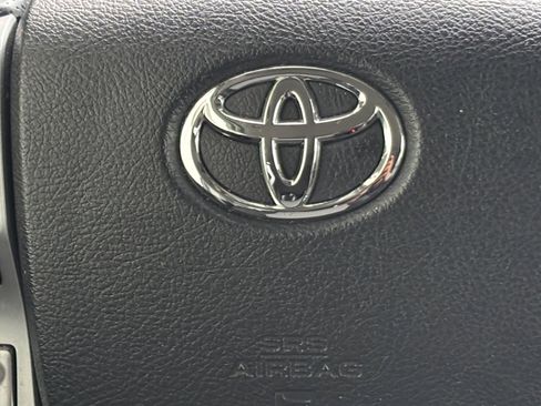 Used 2019 Toyota 4Runner SR5 image 12