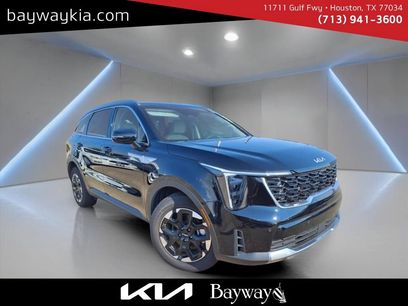 Certified 2025 Kia Sorento S w/ Panoramic Sunroof Package