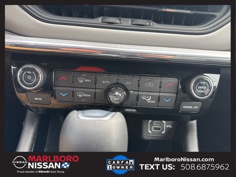 Used 2024 Jeep Compass Limited image 26