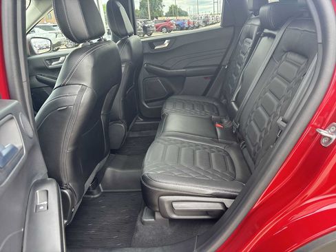 Used 2023 Ford Escape Platinum w/ Premium Technology Package AWD/4WD image 25
