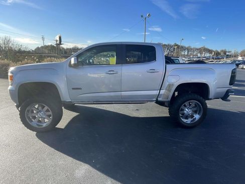 Used 2015 GMC Canyon SLE w/ All-Terrain Package image 6