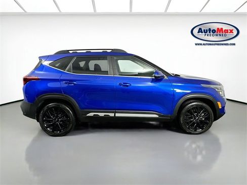 Used 2022 Kia Seltos Nightfall Edition image 9