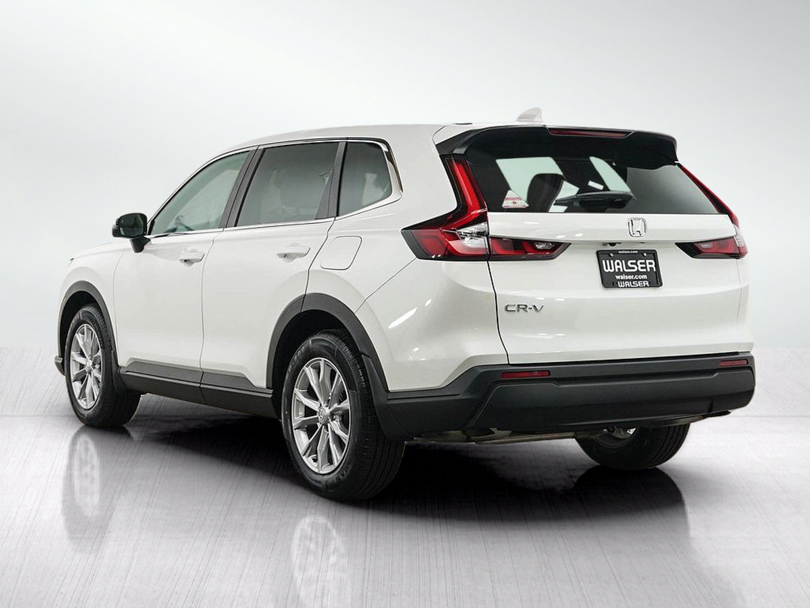 Used 2024 Honda CR-V EX image 3