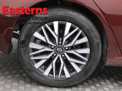Used 2023 Nissan Altima 2.5 SV FWD image 30