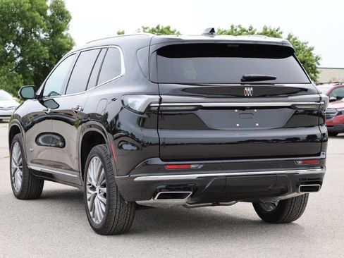 Used 2025 Buick Enclave Avenir w/ Super Cruise Package AWD/4WD image 11
