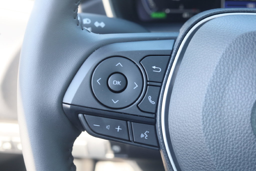 Used 2026 Toyota Corolla XLE FWD image 10