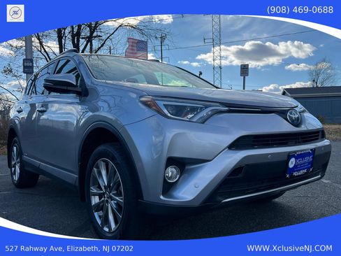 Used 2017 Toyota RAV4 Limited image 5