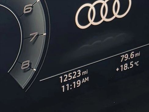 Certified 2024 Audi Q3 2.0T Premium Plus image 13