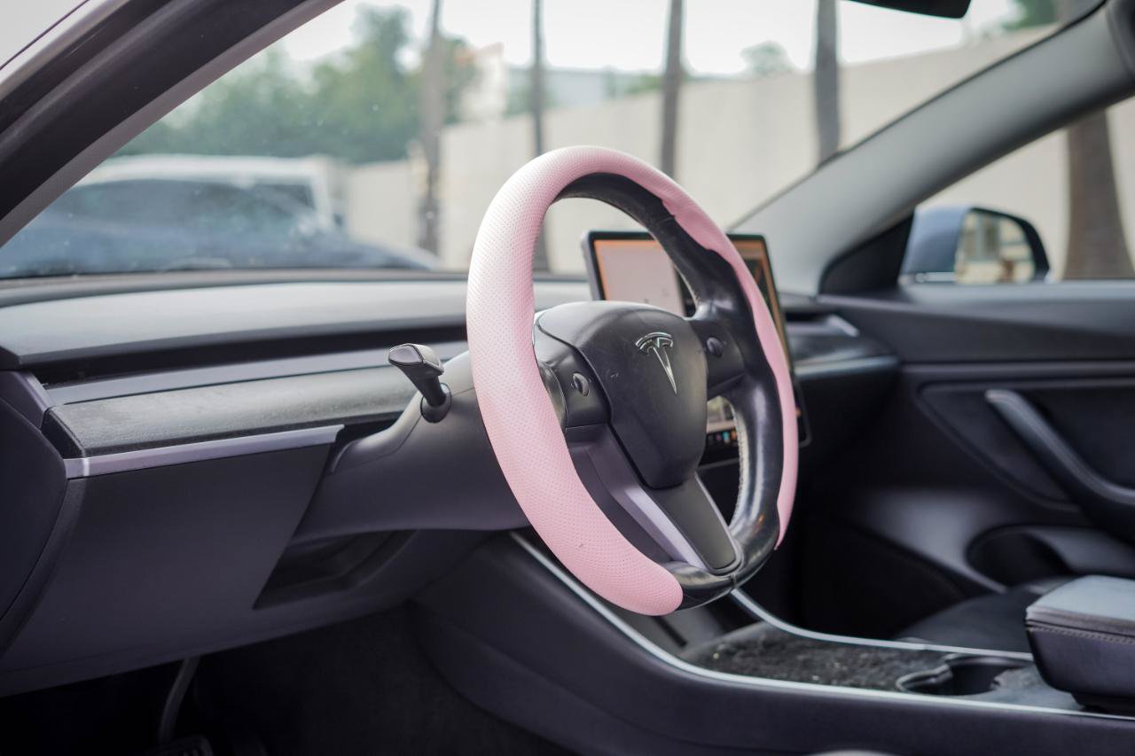 Used 2018 Tesla Model 3 Long Range RWD image 9