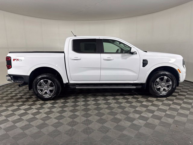 Used 2025 Ford Ranger Lariat w/ FX4 Off-Road Package AWD/4WD image 2