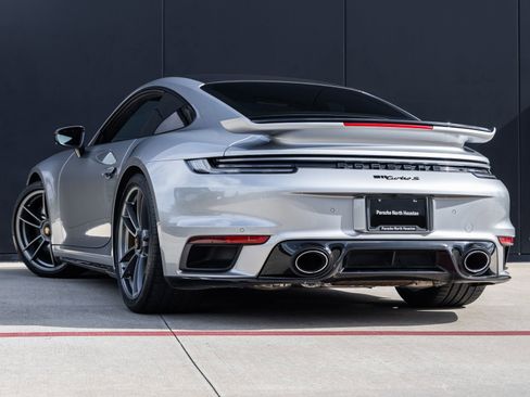 Used 2022 Porsche 911 Turbo S image 3