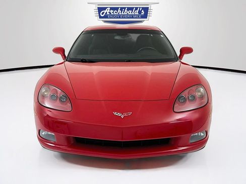 Used 2008 Chevrolet Corvette Coupe RWD image 2