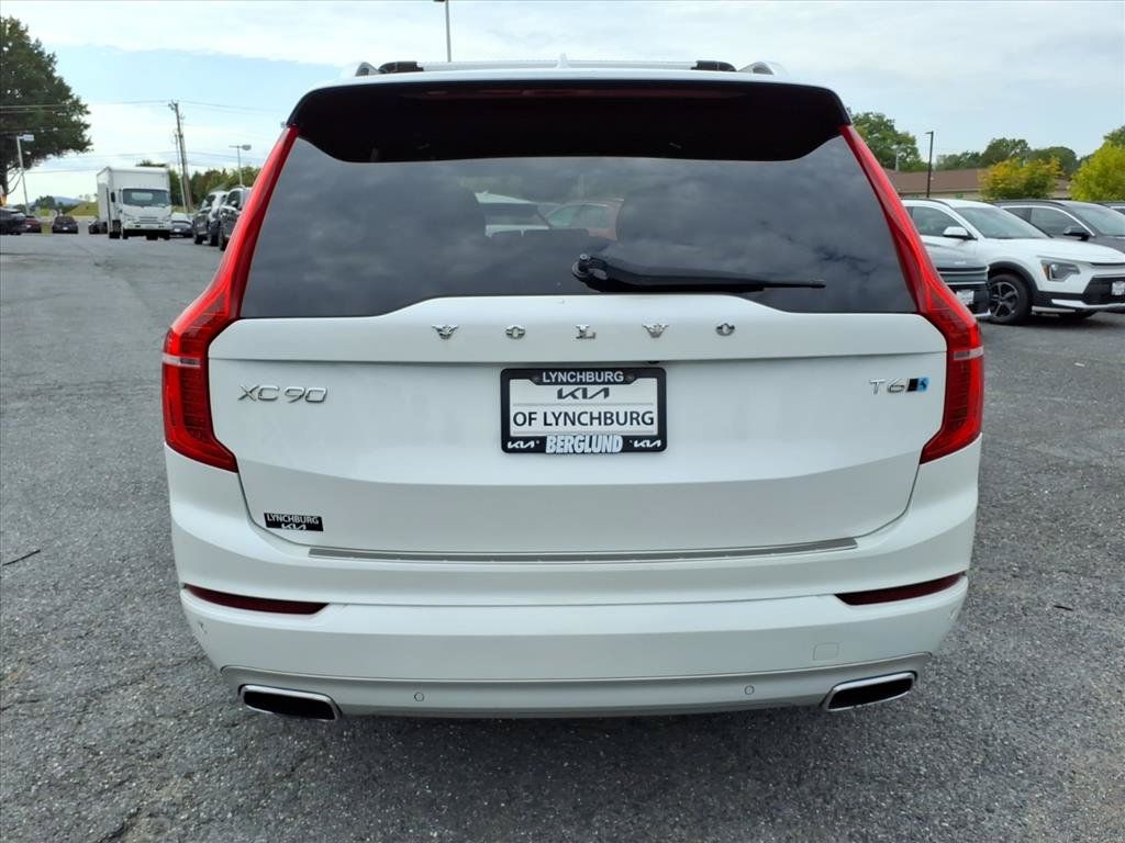 Used 2018 Volvo XC90 T6 Momentum w/ Momentum Plus Package AWD/4WD image 5