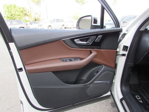 Used 2019 Audi Q7 3.0T Premium Plus w/ Premium Plus Package image 5