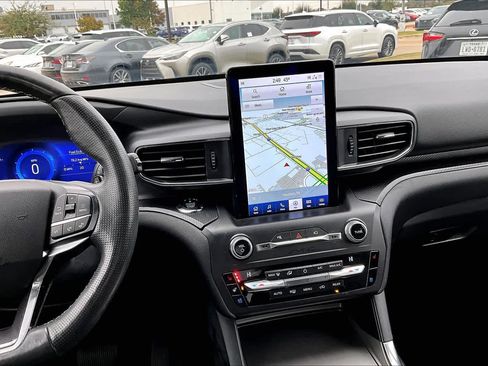 Used 2020 Ford Explorer ST w/ Premium Technology Package image 6