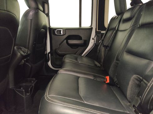 Used 2018 Jeep Wrangler Unlimited Sport S AWD/4WD image 18