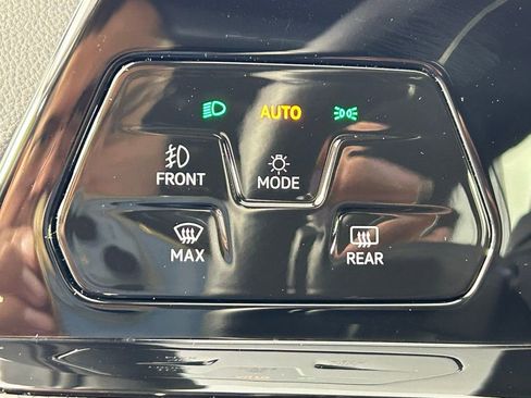 Used 2024 Volkswagen GTI Autobahn image 33