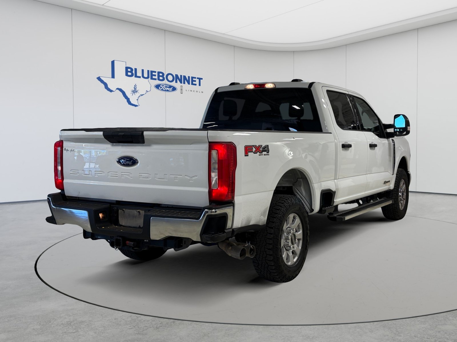 Used 2024 Ford F250 XLT w/ FX4 Off-Road Package AWD/4WD image 5