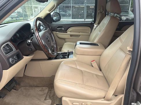 Used 2013 GMC Yukon Denali AWD/4WD image 9